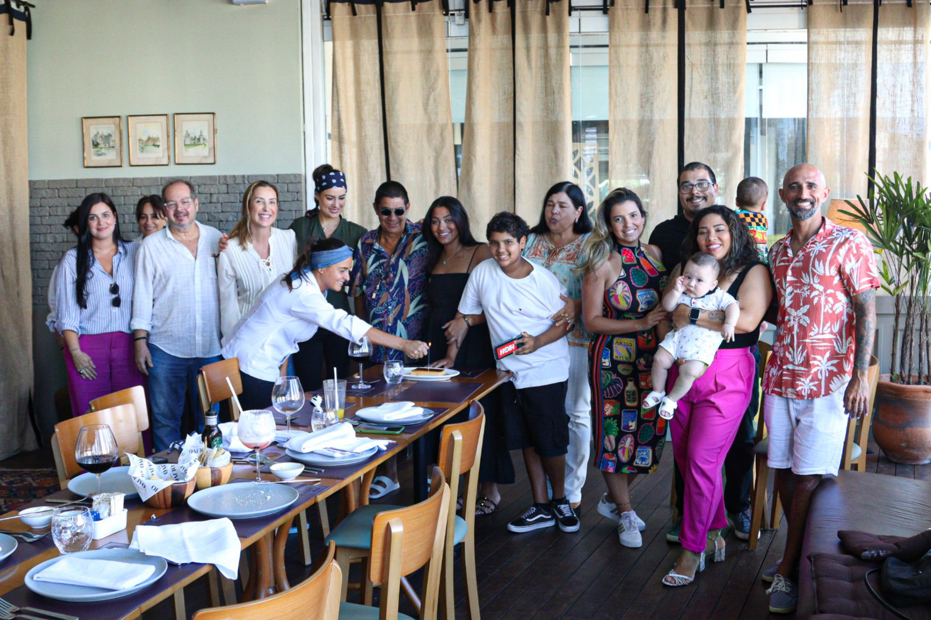 Zeca Pagodinho comemora o aniversário da filha ao lado dos familiares  - Edson Aipim / Agnews