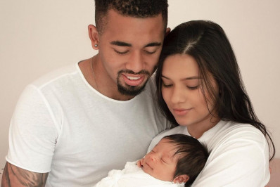Namorada anuncia término com jogador Gabriel Jesus: 'Não foi traição'