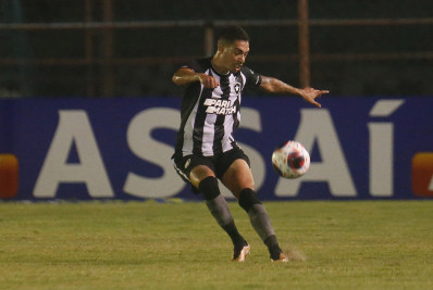 Ausência de Marçal no Botafogo dará nova chance a Hugo na reta final da Taça Guanabara