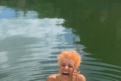 Após saída da TV Globo, Bruna Linzmeyer se diverte no Rio São Francisco 