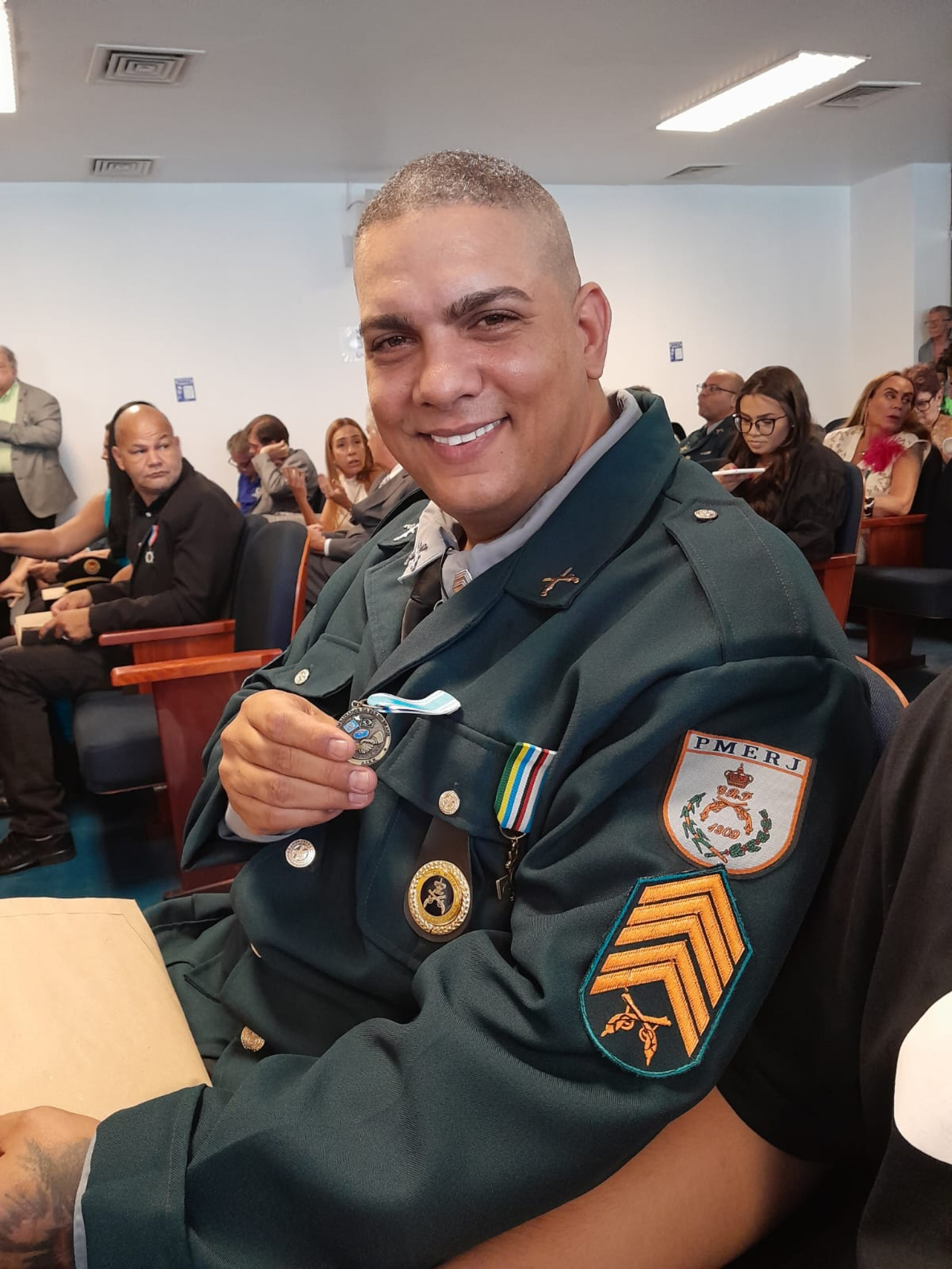 O sargento do 39&ordm; BPM, Paulo Henrique dos Santos Aguiar, durante a premia&ccedil;&atilde;o na Faculdade Instituto Rio de Janeiro - Divulga&ccedil;&atilde;o