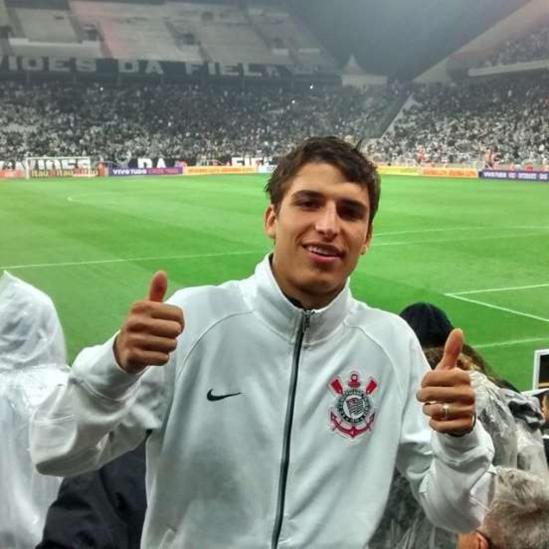 Torcedor do Corinthians, Felipe Prior falou, também, sobre as brincadeiras com o flamenguista Babu Santana - Reprodução/Instagram @FelipePrior