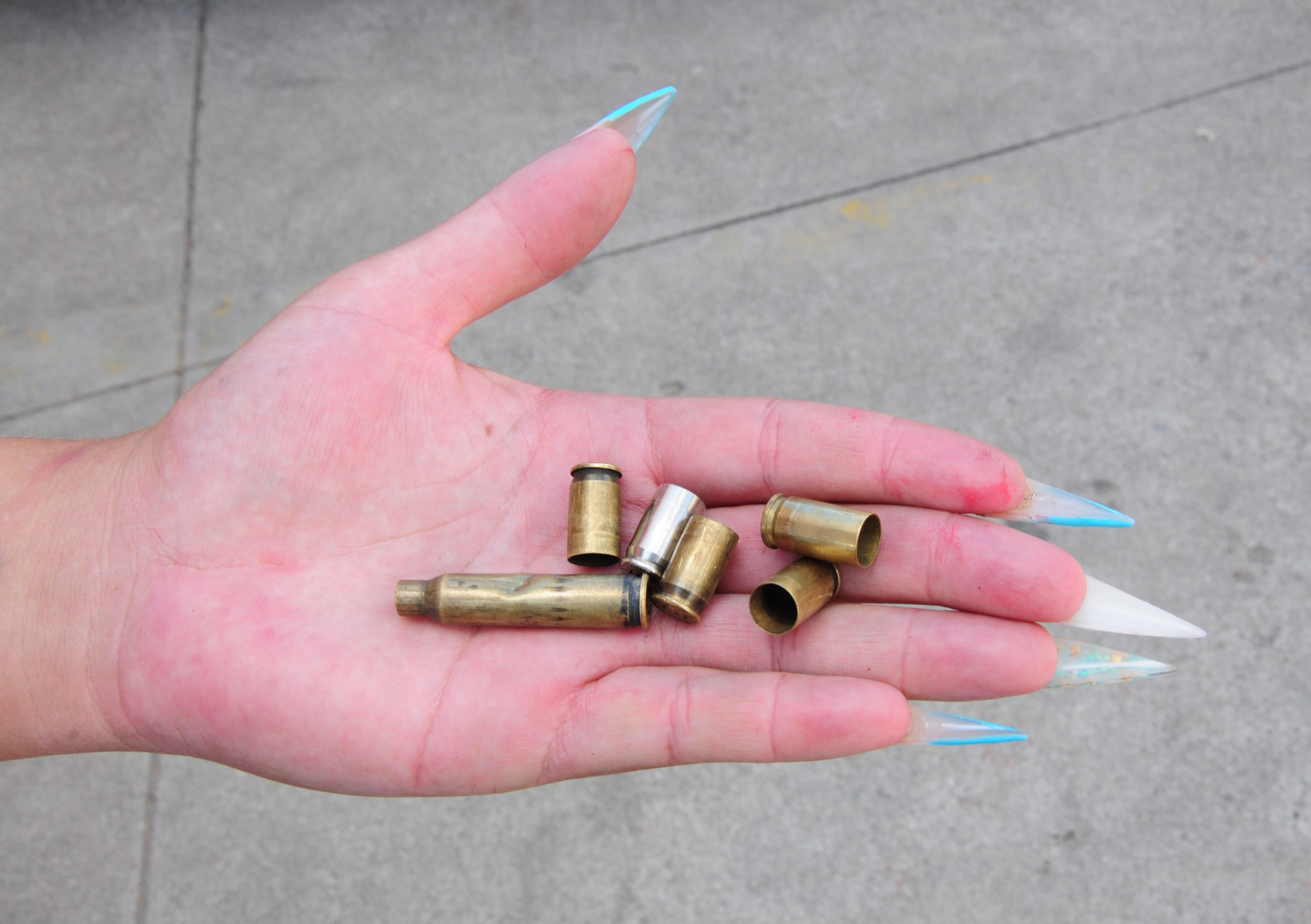 Amigos e parentes da menina Rafaelly da Rocha Vieira, fazem protesto pela sua morte. Nesta Quinta-Feira (26). - Estefan Radovicz/Agência O Dia