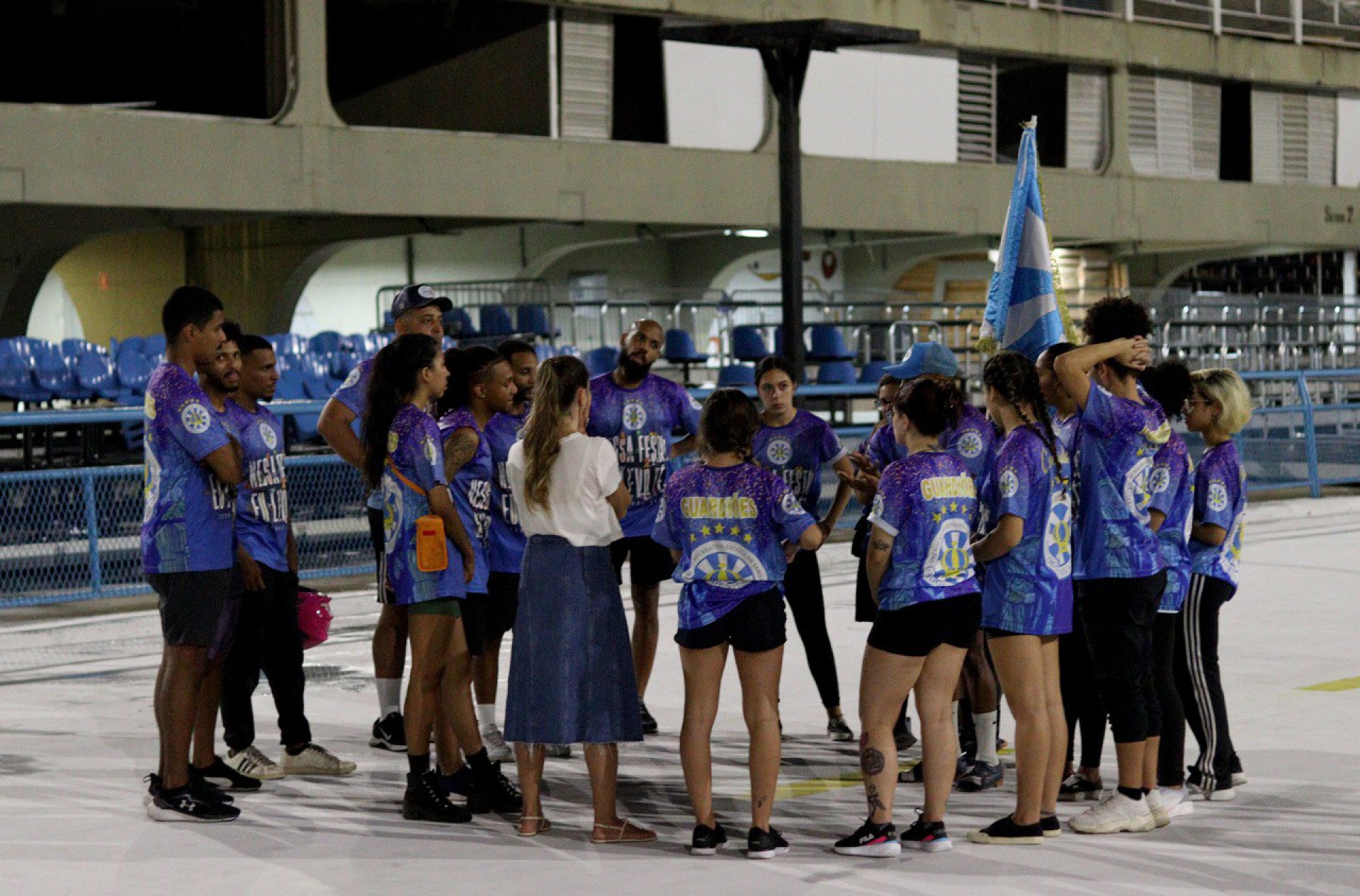 Websérie mostra preparação do casal de mestre-sala e porta-bandeira da Vila Isabel para o Carnaval
 - Rafael Arantes