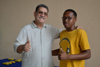 Alunos da Rede Municipal de Ensino recebem óculos