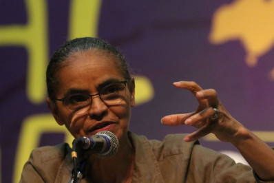 Marina aponta 'ação criminosa' após alertas de desmatamento