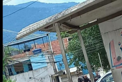 PM é baleado durante operação na Vila Kennedy
