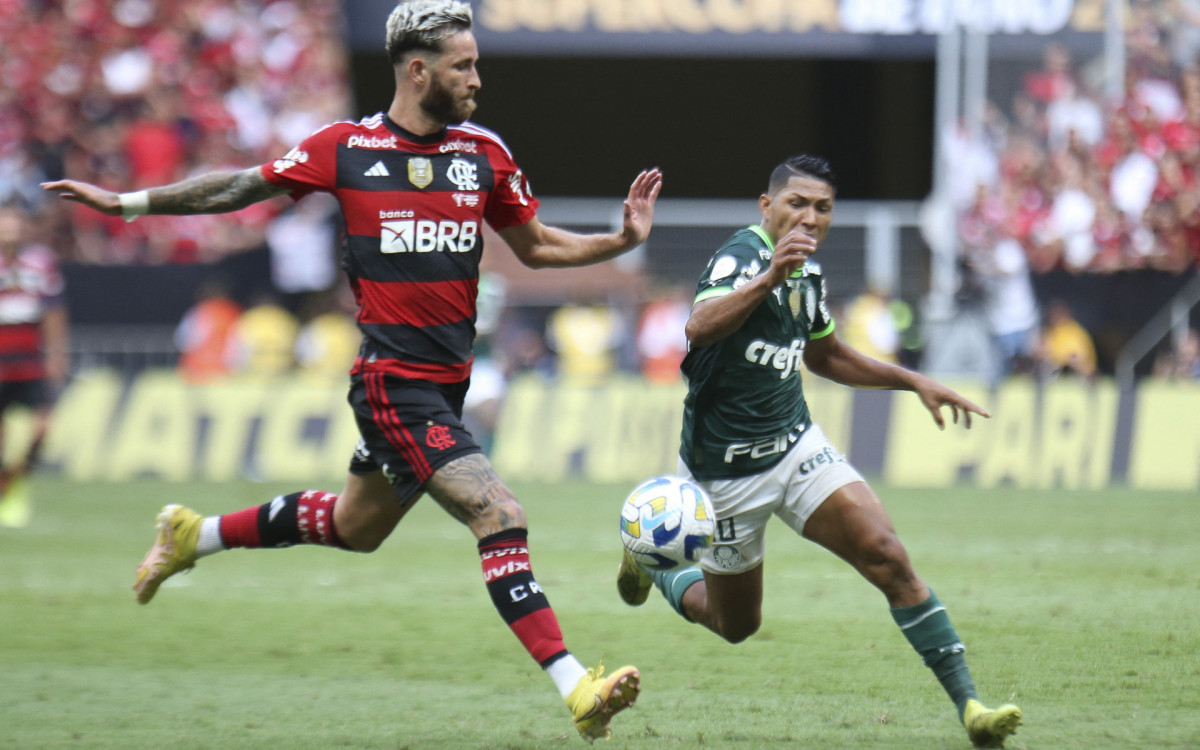 Palmeiras' Gabriel Menino celebrates after scoring against Flamengo during the Brazilian Super Cup football match between Palmeiras and Flamengo at the Arena BRB Mane Garrincha stadium in Brasilia on January 28, 2023.
SERGIO LIMA / AFP
