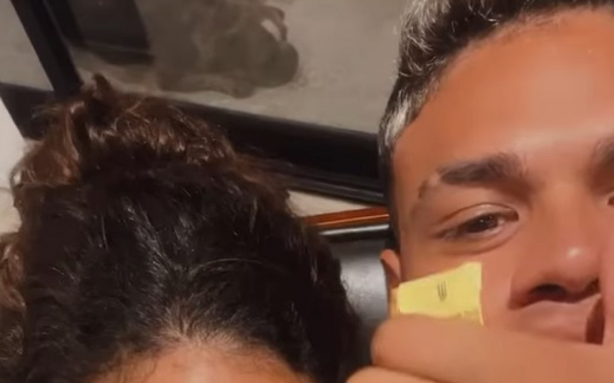 MC Cabelinho faz anivers&aacute;rio e ganha declara&ccedil;&atilde;o de Bella Campos