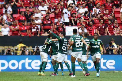 Em grande jogo, Palmeiras vence o Flamengo por 4 a 3 e leva a Supercopa 