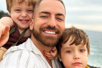 Thales Bretas posa com os filhos e internautas reagem: 'Estão enormes'