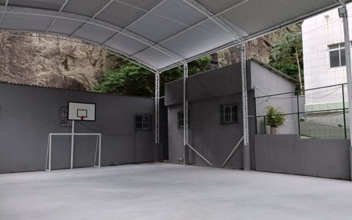Prefeitura reforma quadra poliesportiva na comunidade Casa Branca - Divulgação