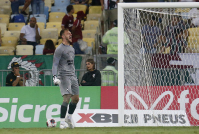 Lucas Perri relembra clássico com Fluminense no Carioca: 'Muito especial para mim'