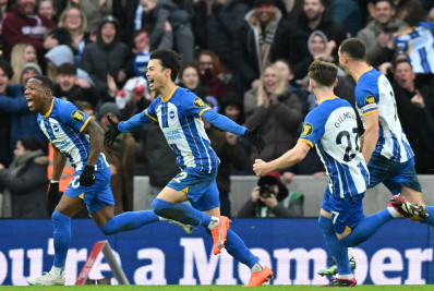 Com virada nos acréscimos, Brighton elimina Liverpool na Copa da Inglaterra