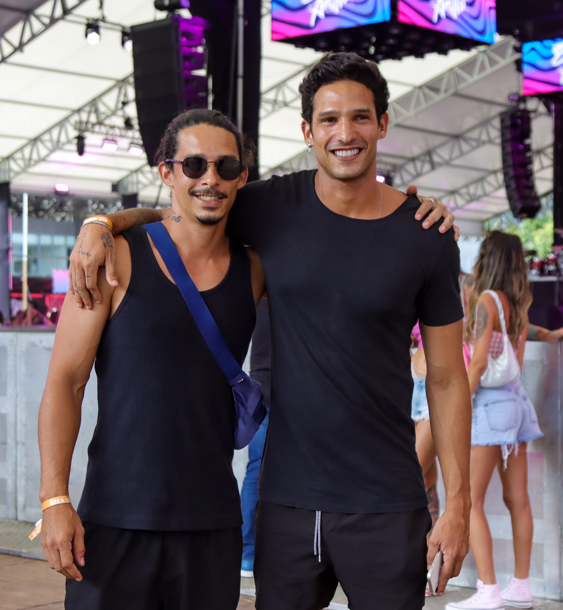 João Zoli e o irmão Pedro prestigiam show de Anitta no Rio de Janeiro - Victor Chapetta e Vitor Pereira - Agnews