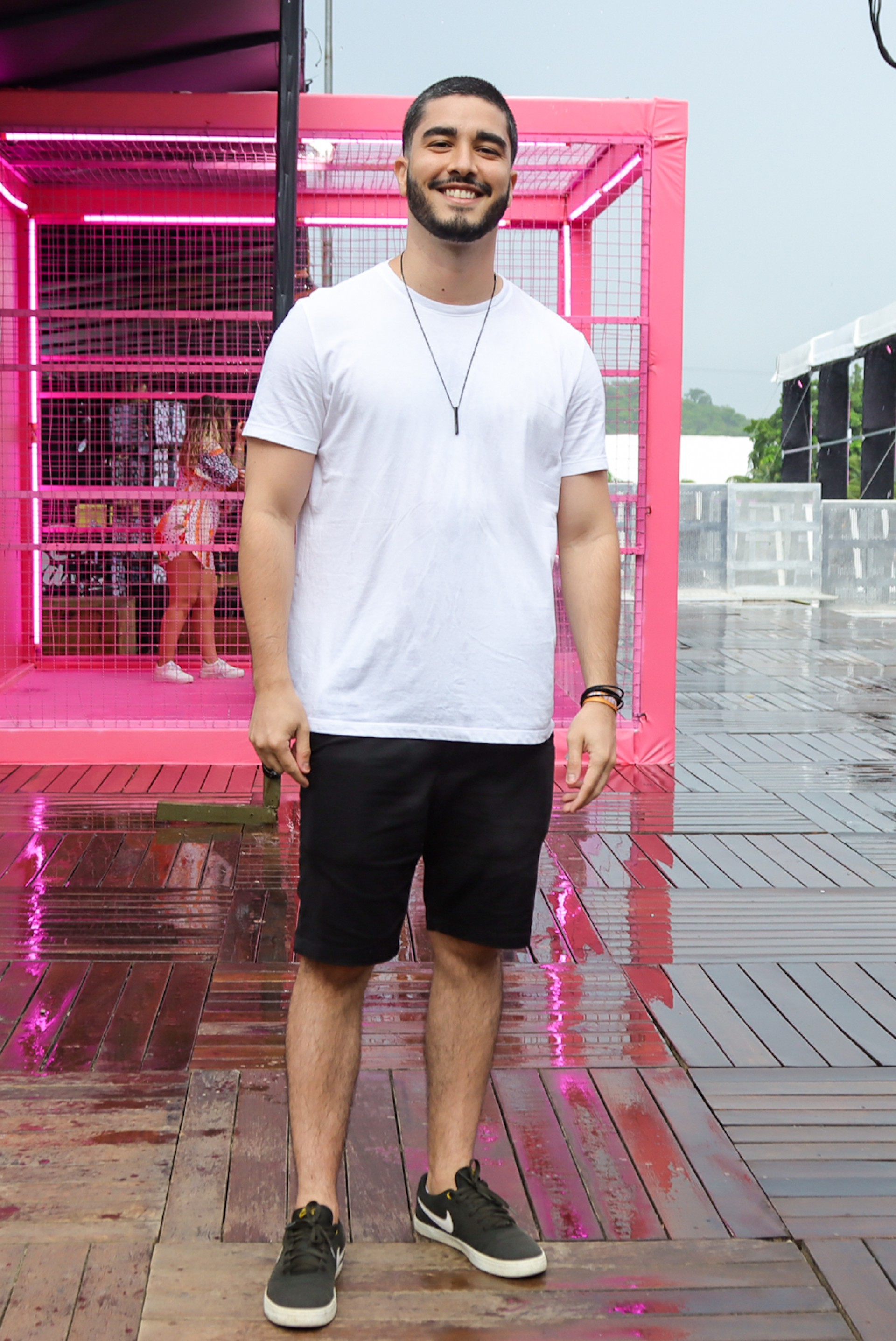 Léo Bittencourt prestigia show de Anitta no Rio de Janeiro - Victor Chapetta e Vitor Pereira - Agnews