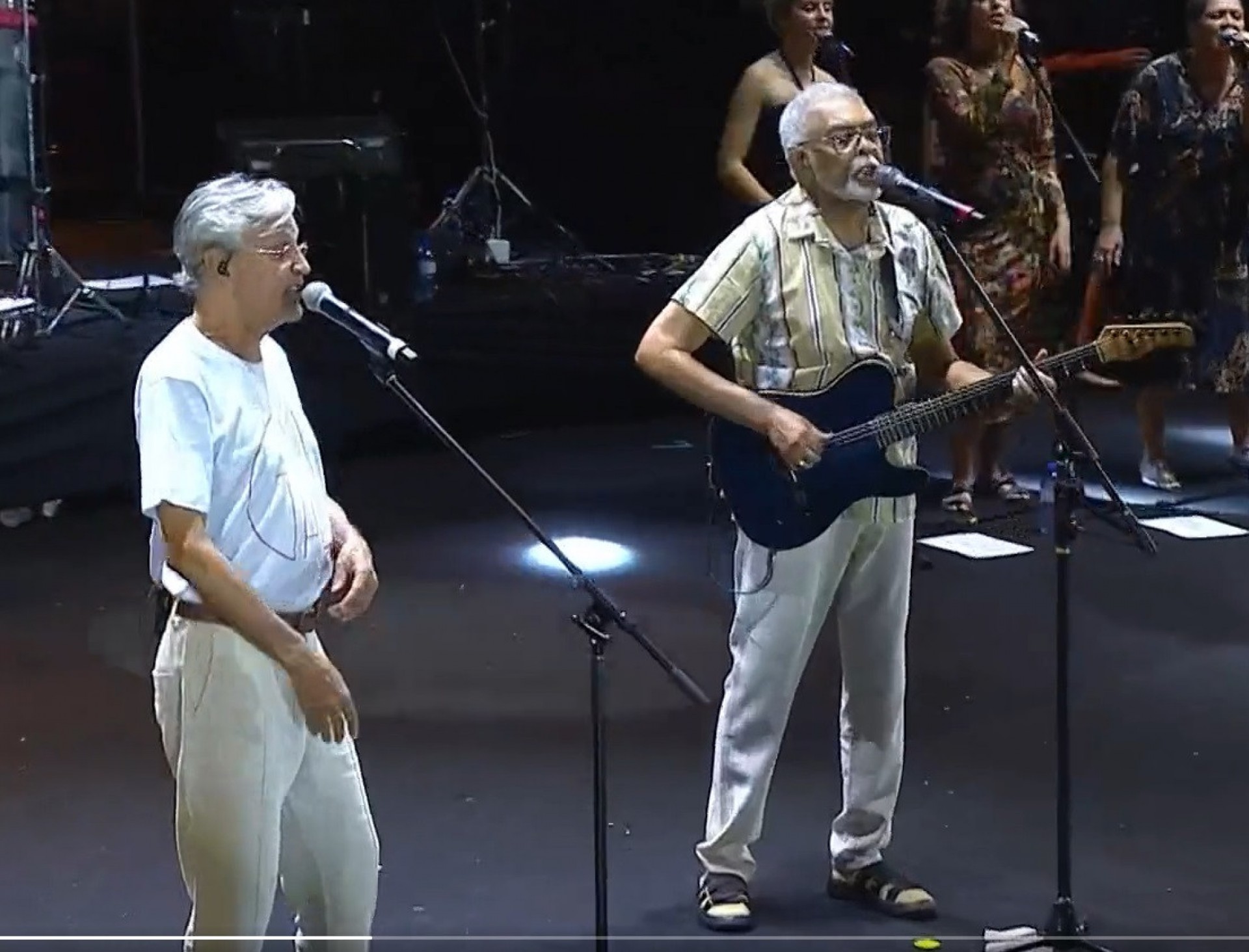 Caetano Veloso e Gilberto Gil se apresentam no Festival de Verão, em Salvador - Reprodução de vídeo / Multishow