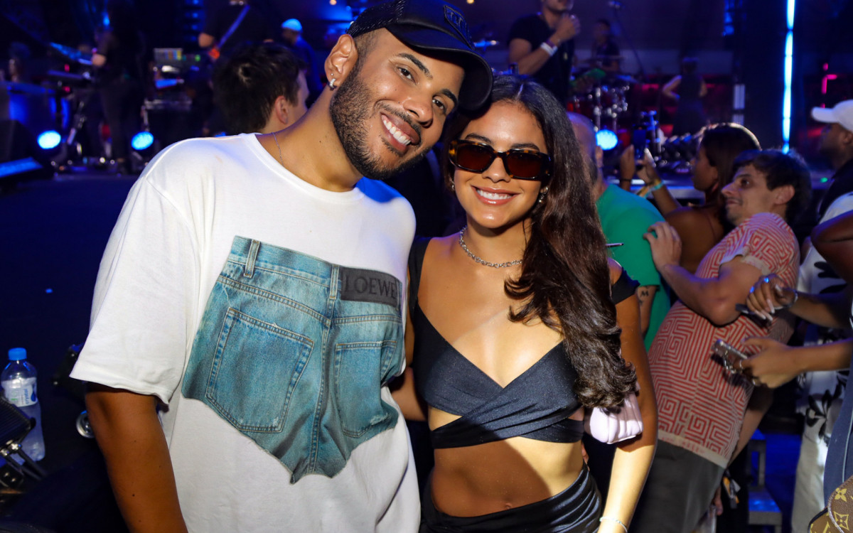 Hugo Gloss e Bella Campos