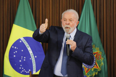 Lula segue Bolsonaro e decide abolir a função de porta-voz