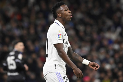 Torcedores de clube de Ronaldo serão punidos por racismo contra Vinicius Junior