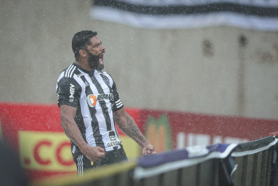 Vídeo: Hulk perde mais de 5 kg em vitória do Atlético-MG no Estadual