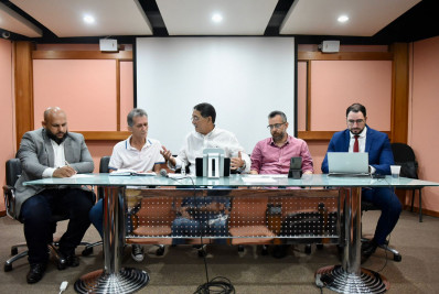 Gabinete de Crise discute medidas para diminuir risco de epidemia da dengue no município