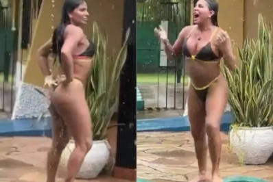 Gretchen é criticada após compartilhar banho de chuva e dispara: 'Vocês são infelizes'