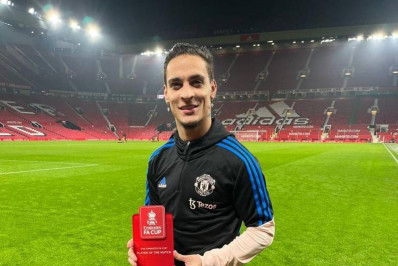 Antony celebra boa fase no Manchester United e agradece apoio: 'Isso motiva'