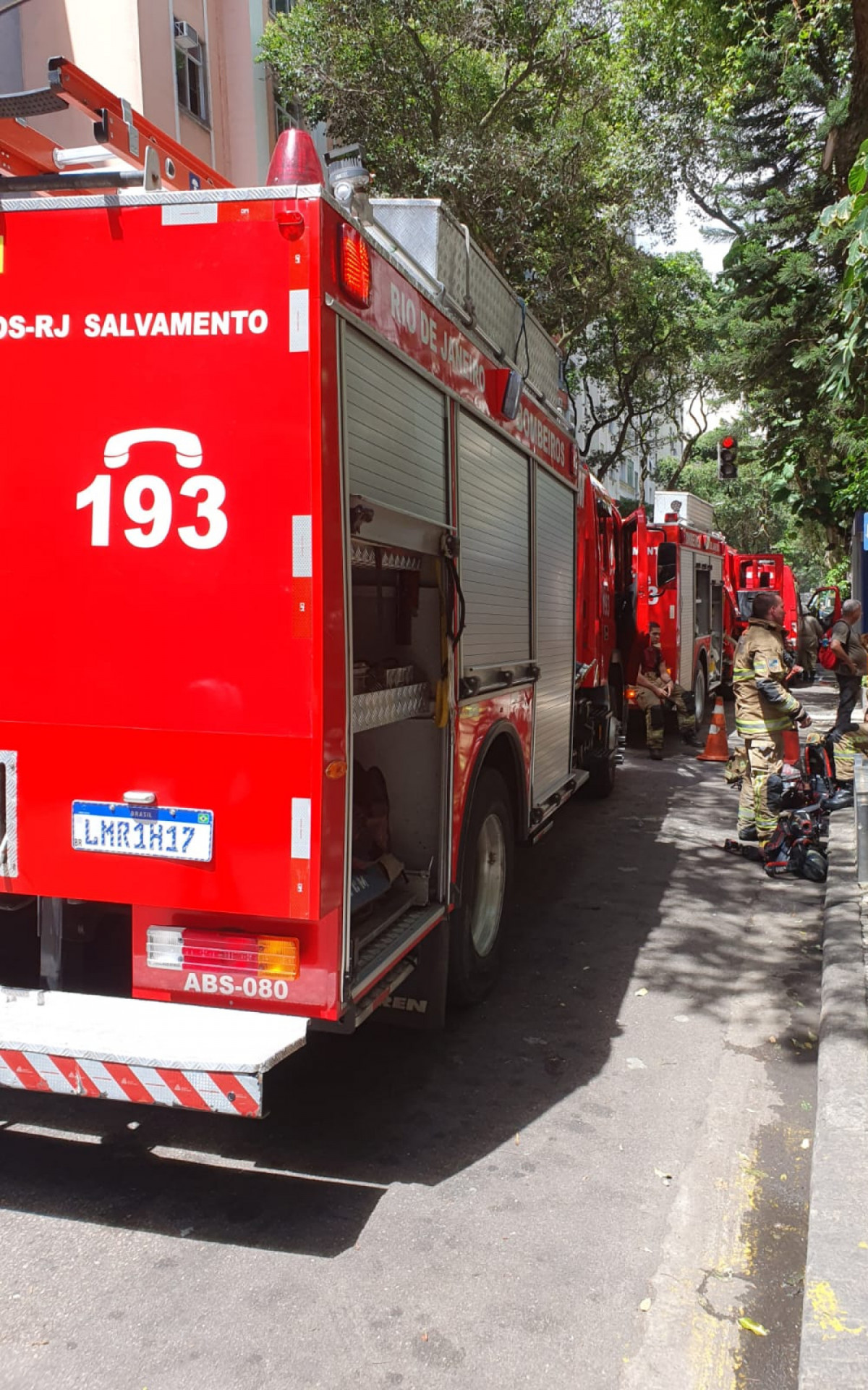 Corpo de Bombeiros foi acionado para suspeita de inc&ecirc;ndio em Copacabana - Divulga&ccedil;&atilde;o