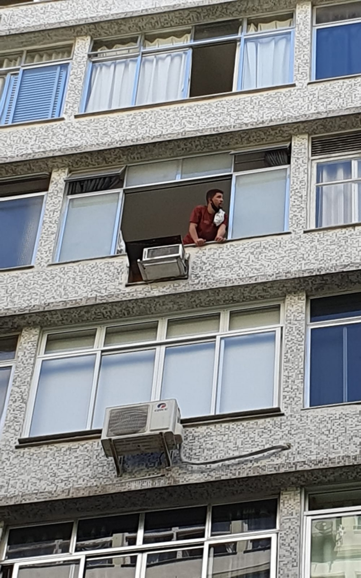 Corpo de Bombeiros foi acionado para suspeita de inc&ecirc;ndio em Copacabana - Divulga&ccedil;&atilde;o