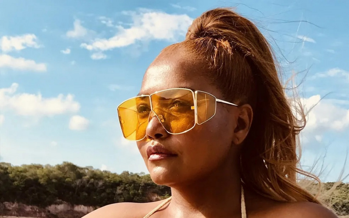 Gaby Amarantos se coloca bumbum pra jogo em fotos na web