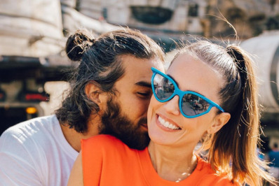 Deborah Secco se despede de Orlando com álbum da viagem