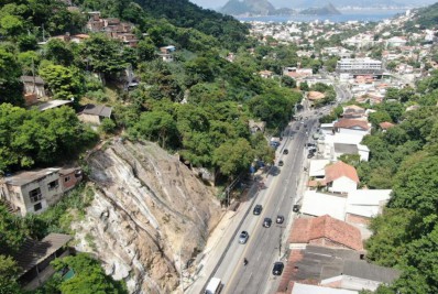 Prefeitura de Niterói avança na contenção de encostas em Pendotiba