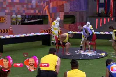 Fred escorrega e cai durante o jogo da discórdia no 'BBB 23'