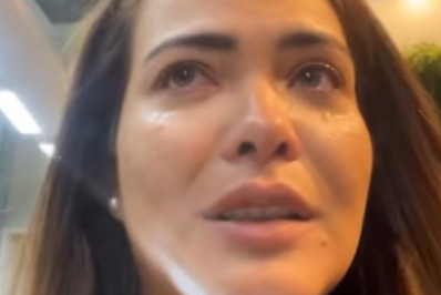 Geisy Arruda vai às lágrimas após ser furtada em voo 