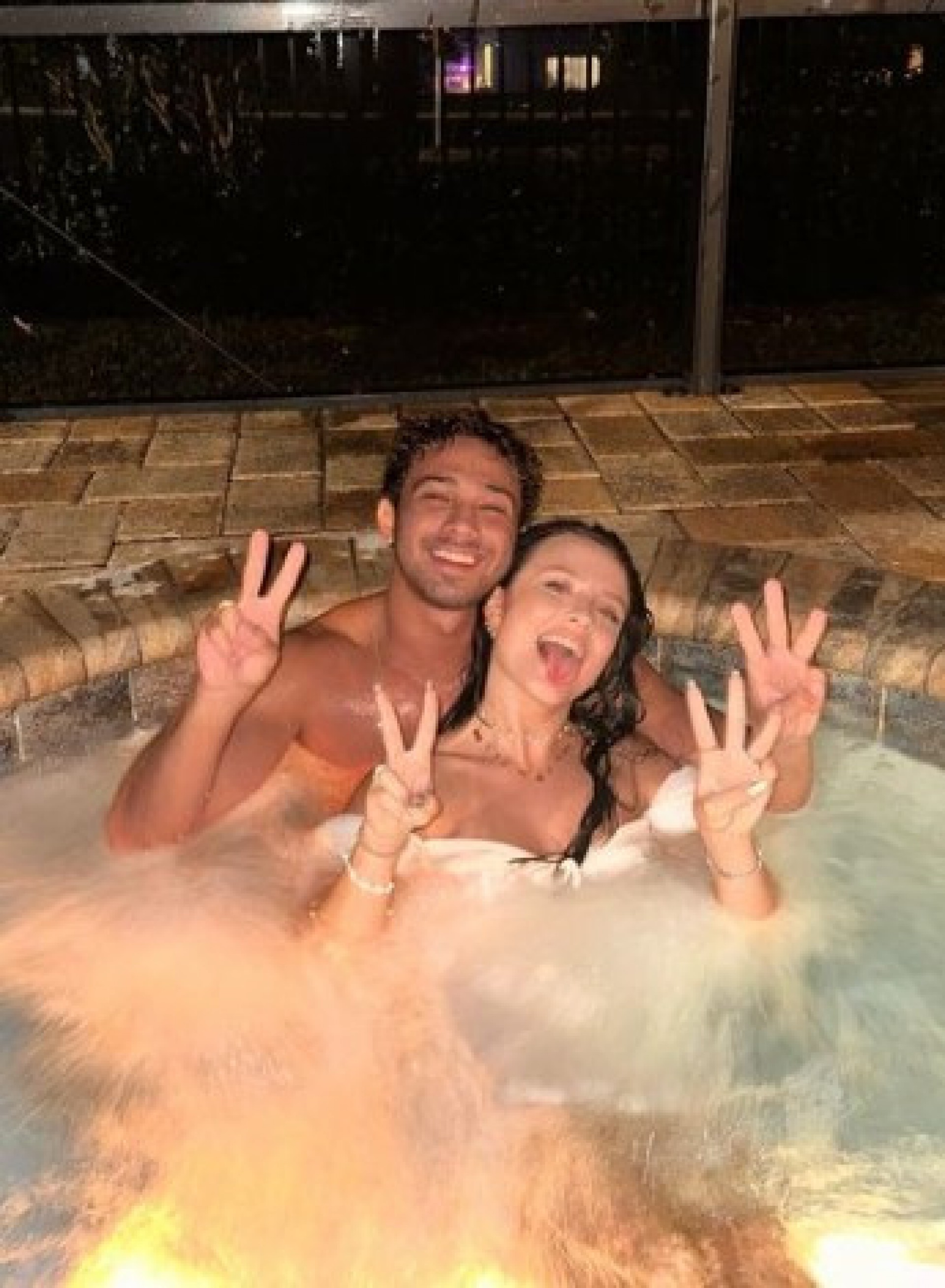 Larissa Manoela se declara para noivo, André Luiz Frambach - Reprodução Internet