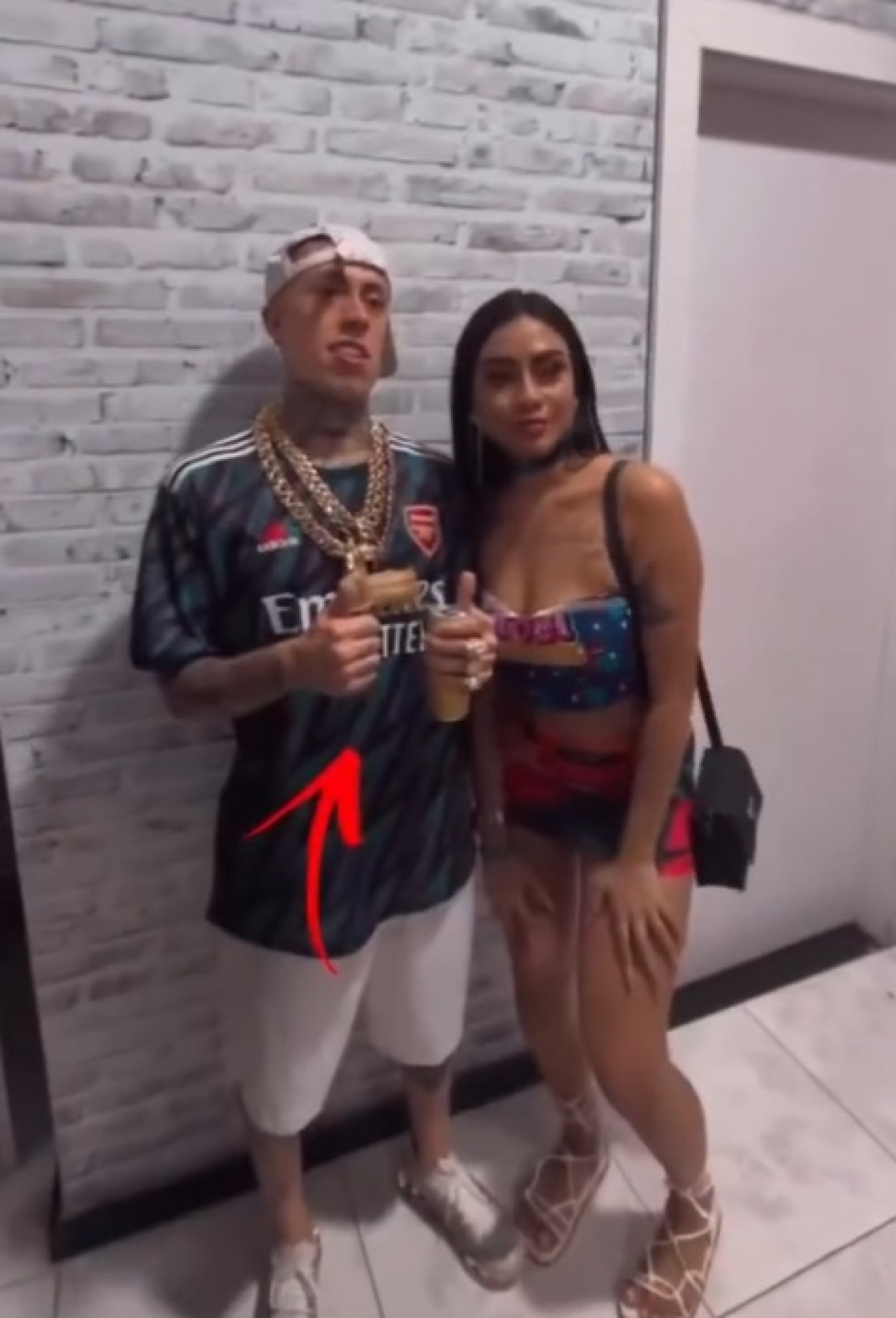 MC Daniel rebate críticas sobre fotos com fãs: 'Sei quem só quer aparecer' - Reprodução Internet