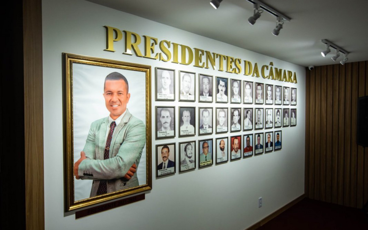 O espa&ccedil;o conta ainda com uma galeria com todos os presidentes da Casa Legislativa, e a outra com todas as Legislaturas