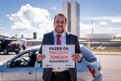 Guilherme Boulos toma posse com Celtinha: 'Fazer os fascistas temerem novamente'