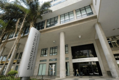 MPRJ realiza operação em clínica que matinha pacientes em cárcere privado