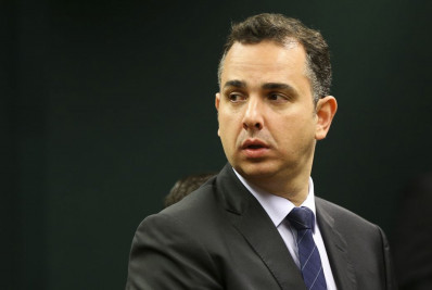 Rodrigo Pacheco é reeleito e comandará Senado até 2025