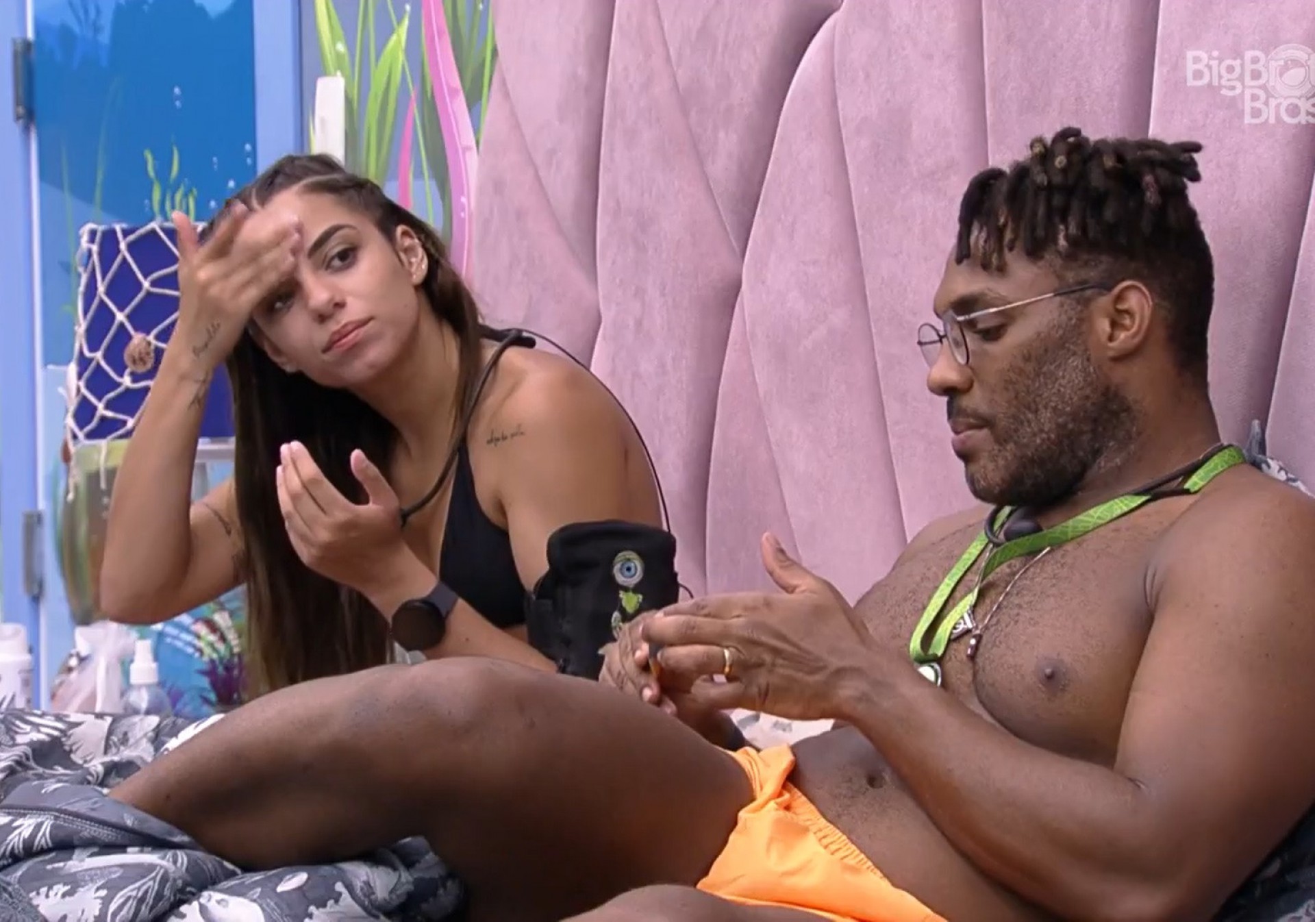 Key Alves E Fred Nicácio Chamam Larissa De Piranha E Cachorra Bbb