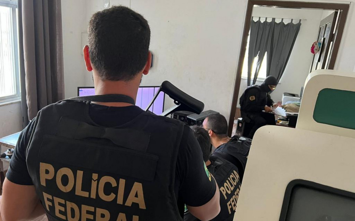 Na ação ainda foram apreendidos 2 HDS e um notebook com vestígios da prática criminosa
 - Divulgação/PF