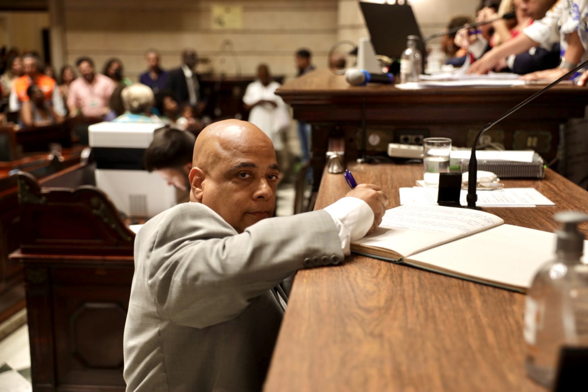 Alexandre Be&ccedil;a tomou posse como vereador nesta quinta-feira (2) - Eduardo Barreto / C&acirc;mara Municipal do Rio