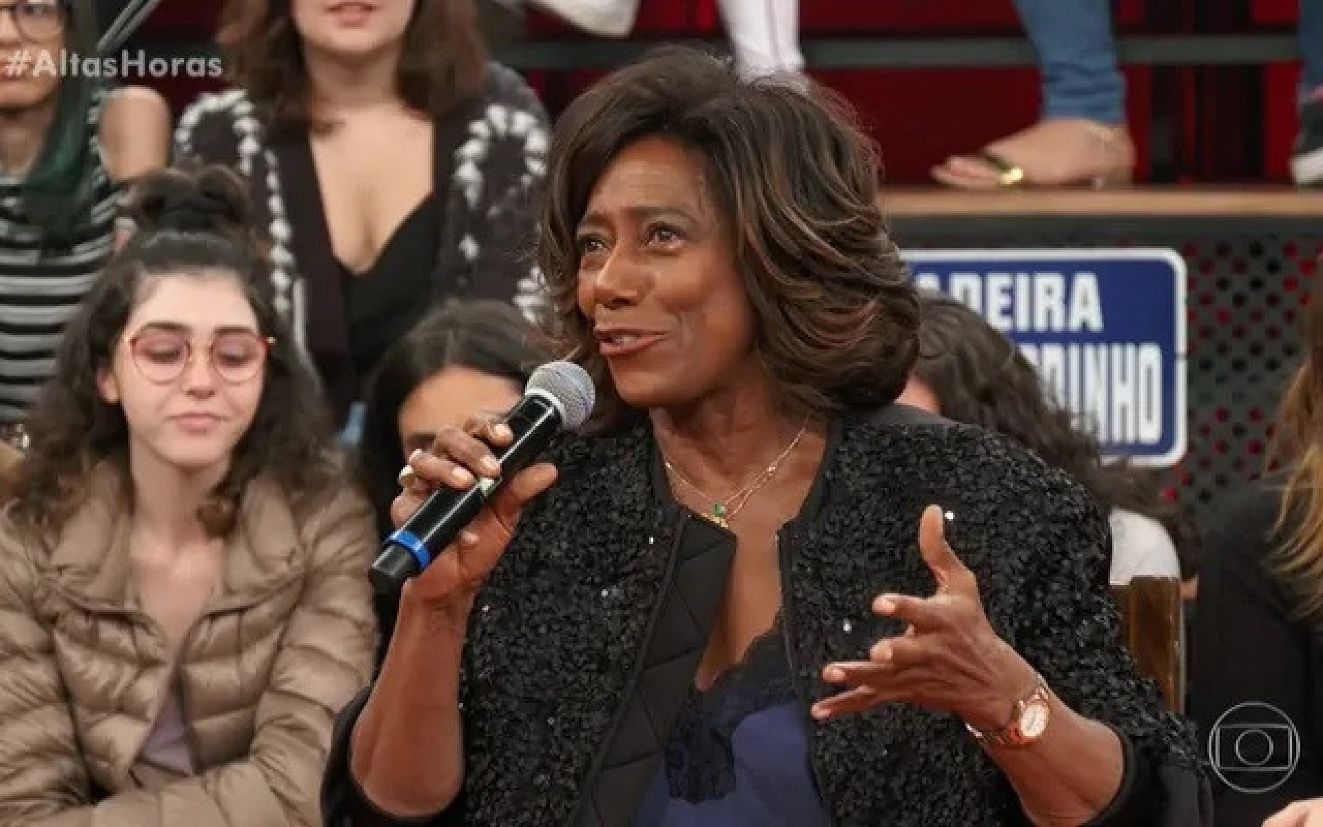 Gloria Maria durante uma entrevista no 'Altas Horas', da TV Globo, em 2019 - Reprodução de vídeo / TV Globo
