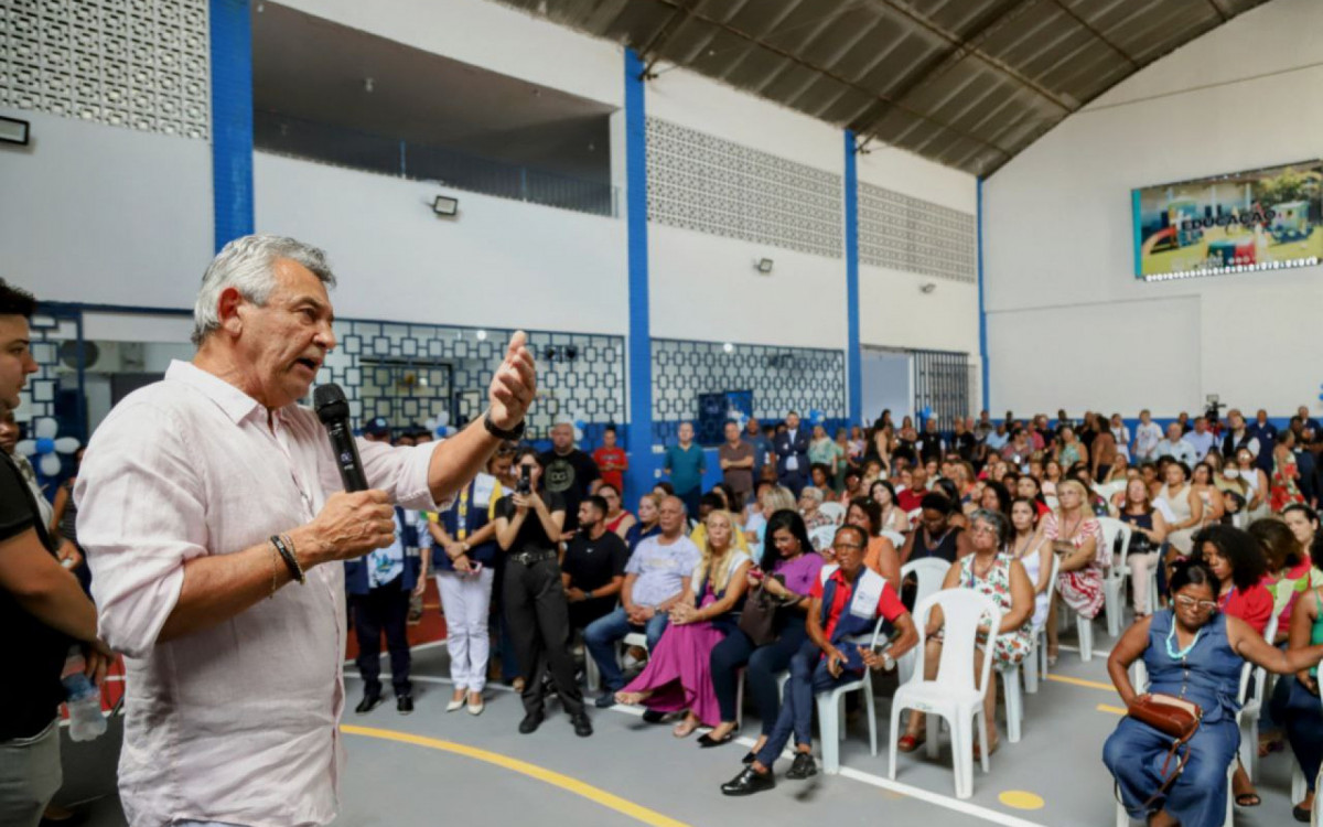 A escola tem mais de mil alunos matriculados e foi municipalizada em 2018 