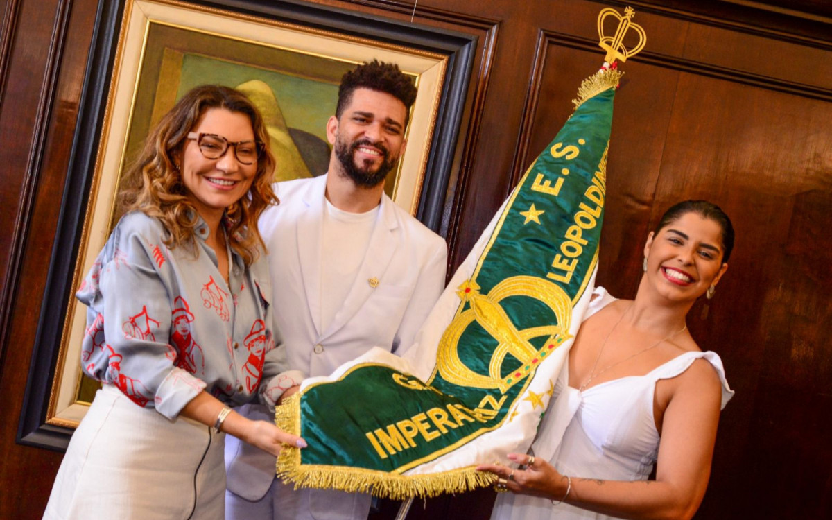 Apesar de aceitar o convite, Janja n&atilde;o confirmou se ir&aacute; no desfile