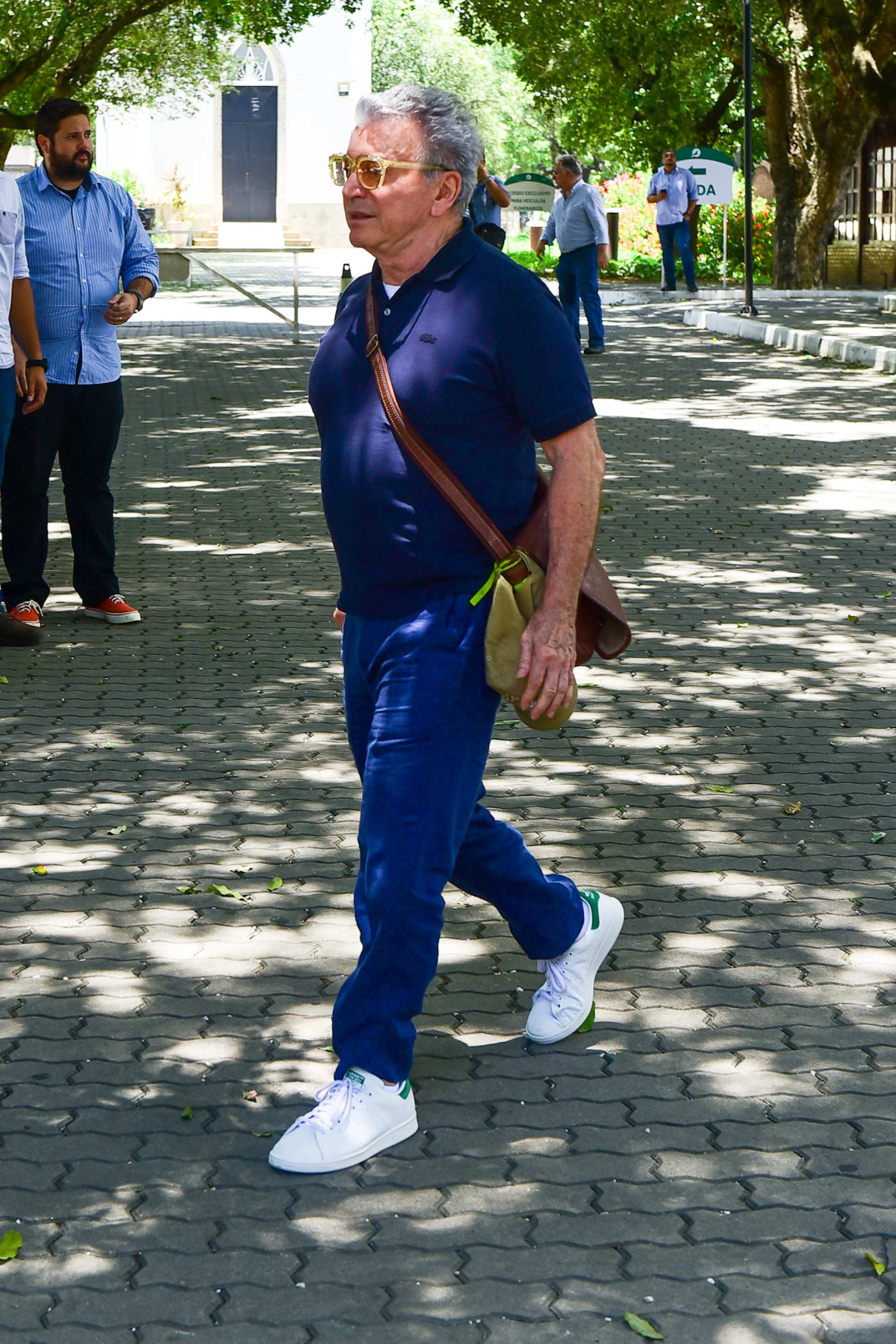 Edney Silvestre chega ao velório de Gloria Maria - Marcelo Sá Barretto e Pereira / Agnews