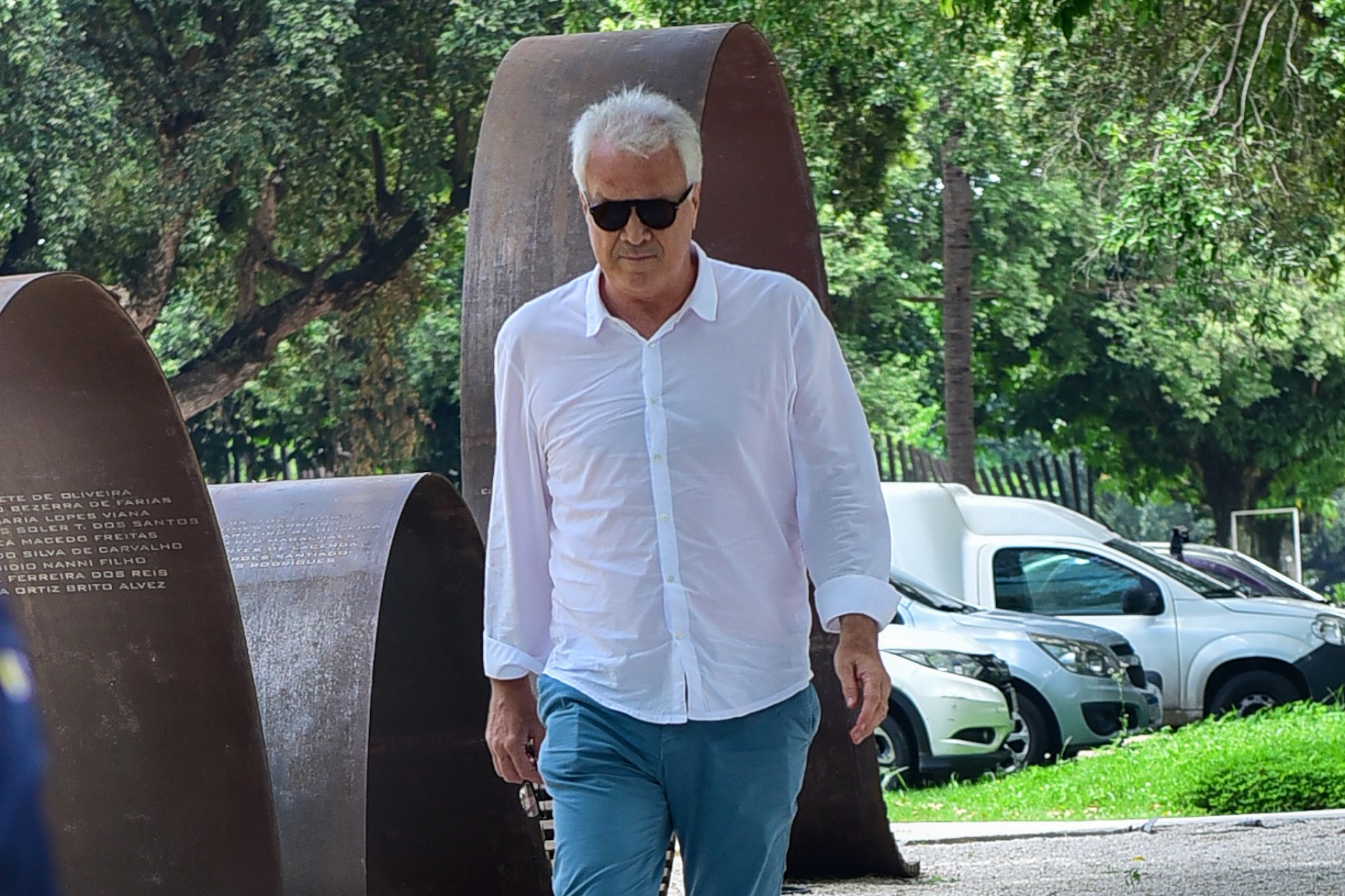 Pedro Bial chega ao velório de Gloria Maria - Marcelo Sá Barretto e Pereira / Agnews