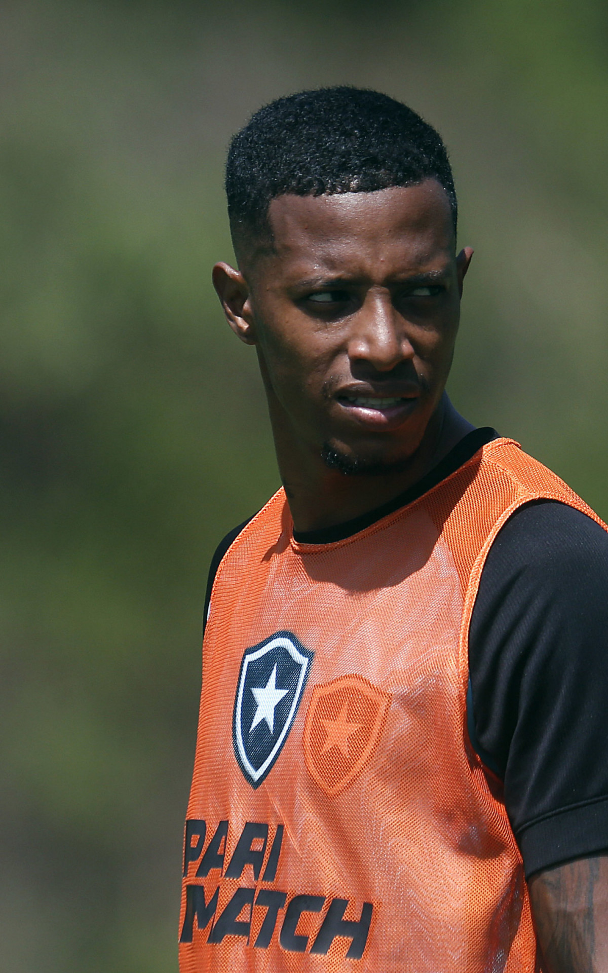 Com Tchê Tchê e Raí, Botafogo divulga relacionados para jogo contra o Boavista
 - Vítor Silva/Botafogo